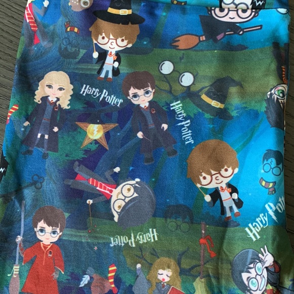 Peachy Pair Clothing - Harry Potter leggings - OS - Picture 2 of 5